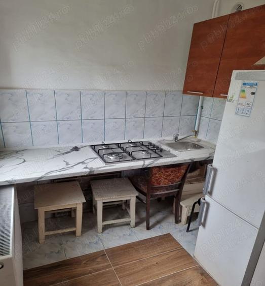 Garsonieră semidecomandată în Badea Cârțan