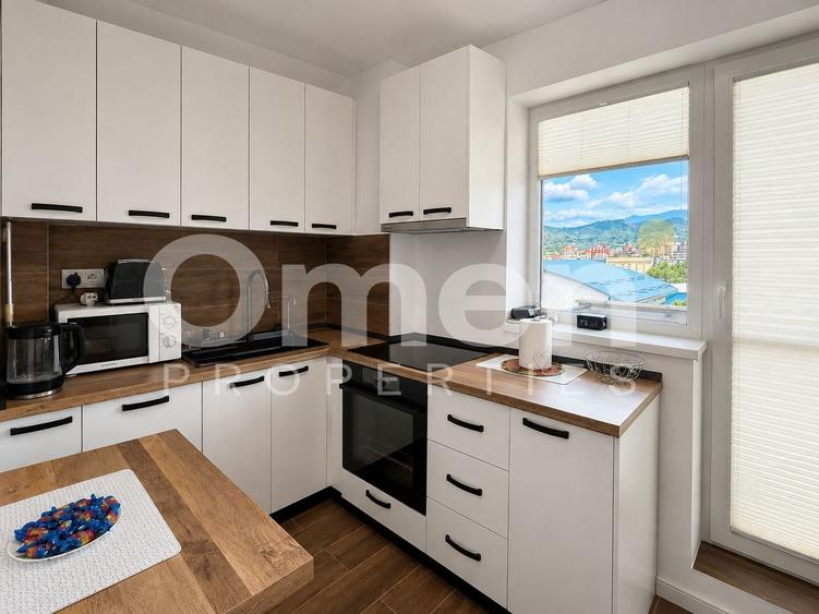 Apartament cu 2 camere decomandat, mobilat în Central