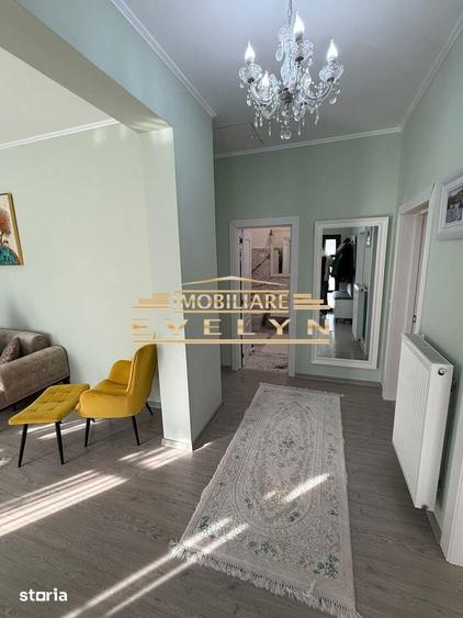 Casă cu 3 camere decomandat cu Teren 387 Mp în Central