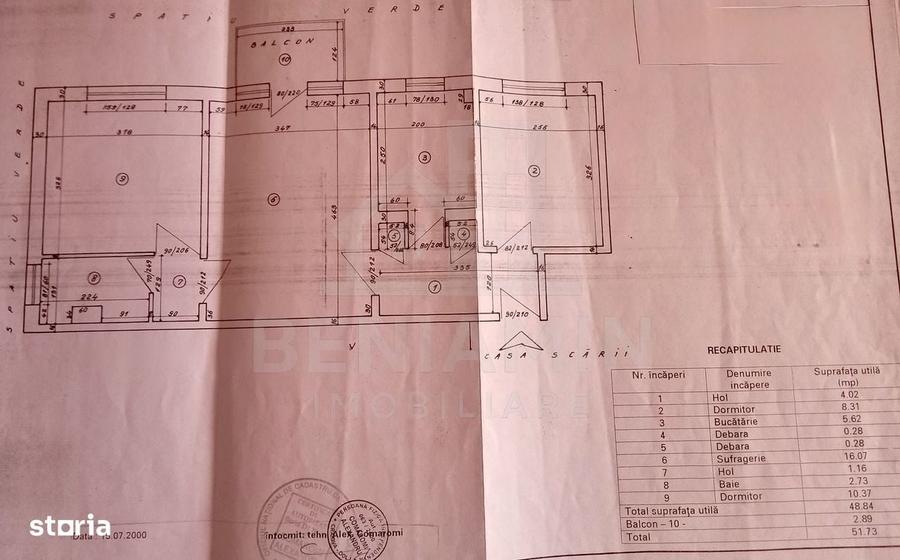 Apartament cu 3 camere semidecomandat în Craiovița Nouă