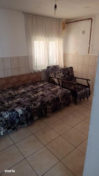 Casă cu 4 camere cu Teren 114 Mp în Bujoreni