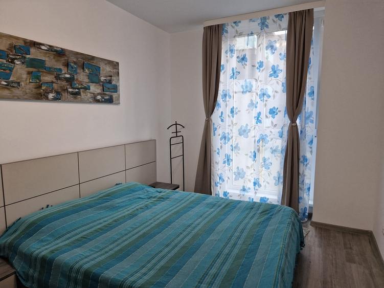 Apartament cu 2 camere decomandat, mobilat în Take Ionescu