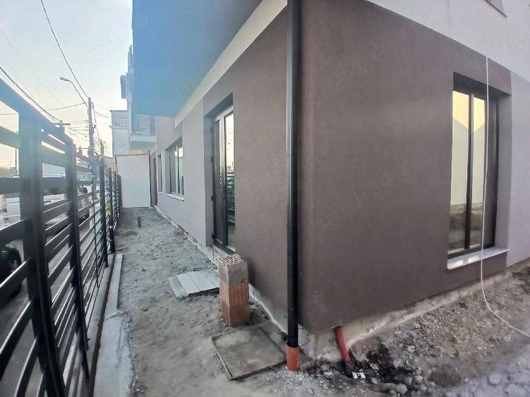 Spațiu comercial, de 103 mp, în Jiului