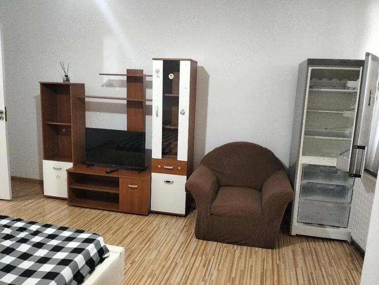 Garsonieră decomandată în Brazda lui Novac