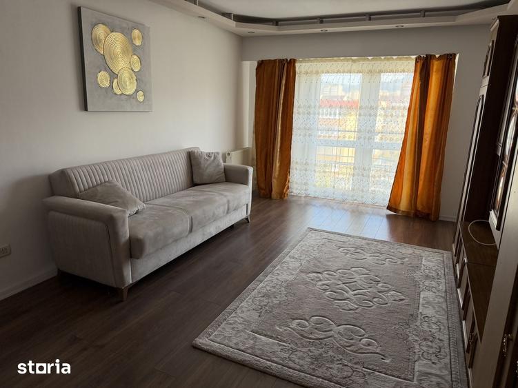Apartament cu 3 camere în Tractorul
