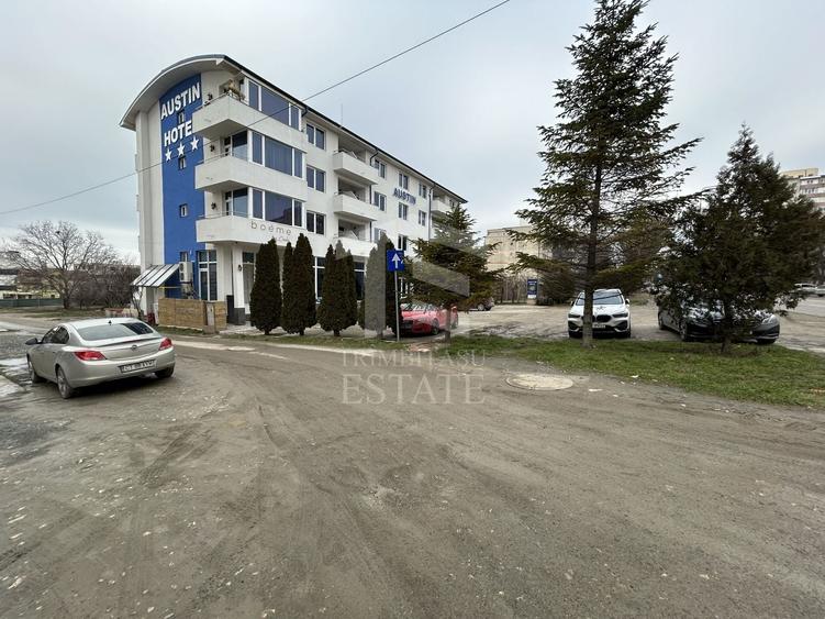 Spațiu comercial, de 1,390 mp, în Universitate