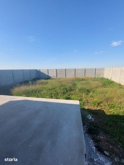 Casă cu 4 camere cu Teren 500 Mp în Central