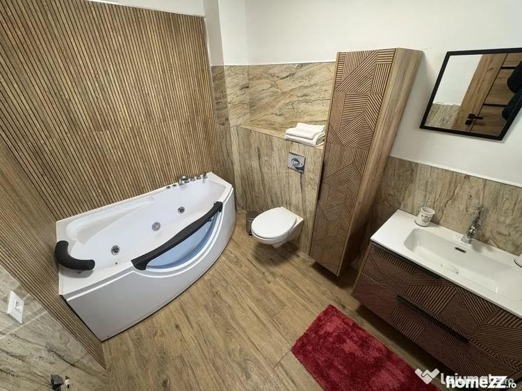 Casă cu 4 camere cu Teren 241 Mp în Brătianu