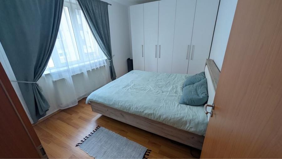 Apartament cu 3 camere în Calea Dumbrăvii