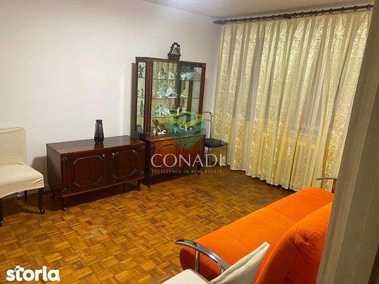 Apartament cu 3 camere, mobilat în Central