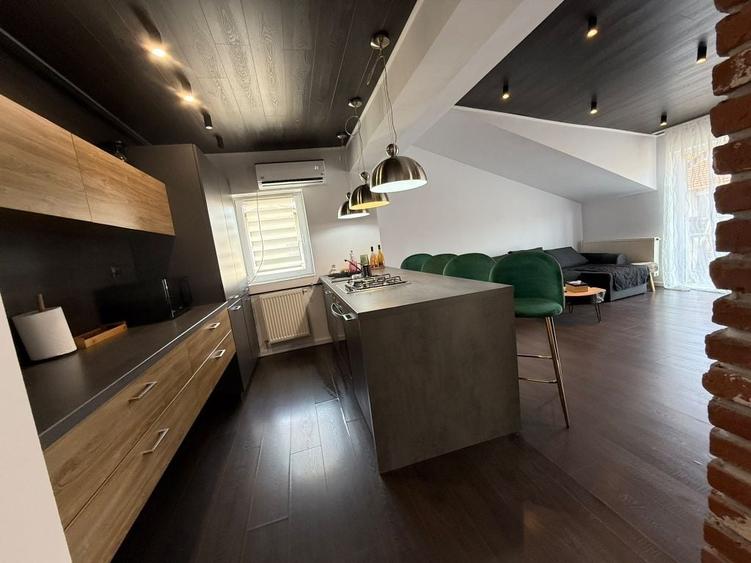 Apartament cu 2 camere decomandat în Florești