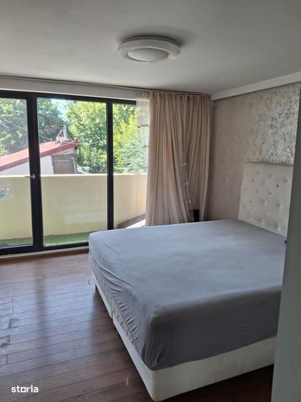 Casă cu 4 camere în Giulești