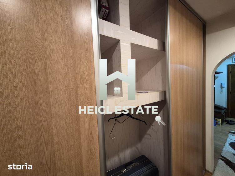 Apartament cu 3 camere decomandat în Soarelui