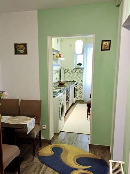 Apartament cu 2 camere semidecomandat în Petros