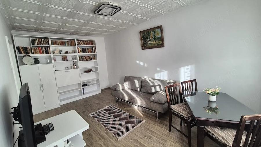 Apartament cu 2 camere decomandat în Vest