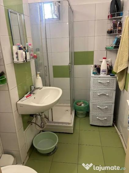 Apartament cu 3 camere semidecomandat în Gheorgheni