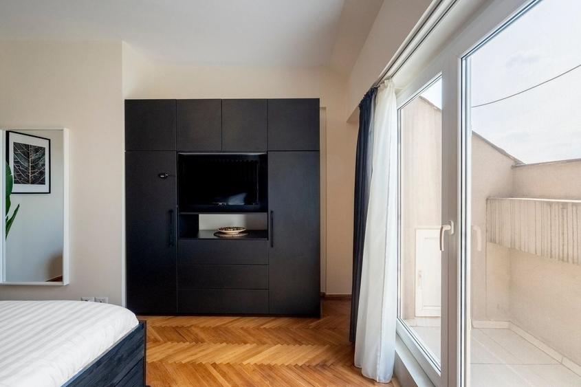 Apartament cu 2 camere în P-ța Universității