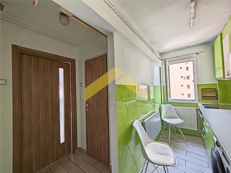 Apartament cu 3 camere decomandat în Aurel Vlaicu