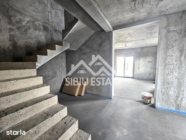 Casă cu 4 camere cu Teren 260 Mp în Central