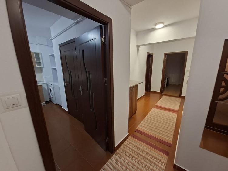 Apartament cu 3 camere decomandat, mobilat în Drumul Taberei
