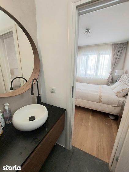 Casă cu 4 camere cu Teren 434 Mp în Central
