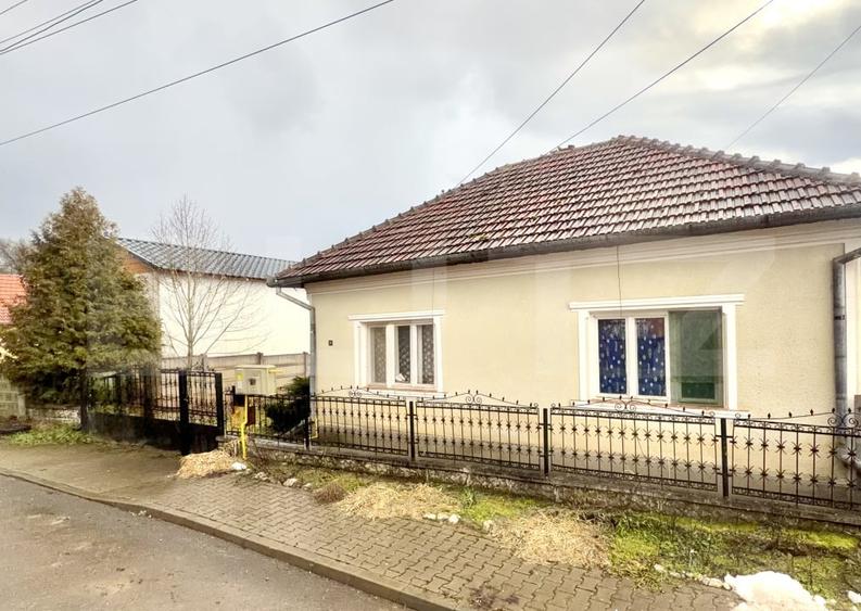 Casă individuală cu 4 camere cu Teren 1400 Mp în Ocna Mureș
