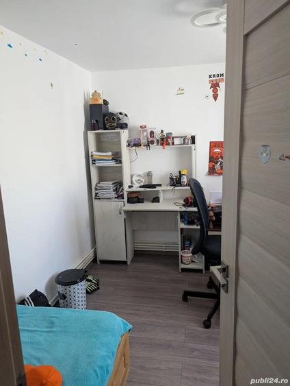 Apartament cu 3 camere semidecomandat în Central