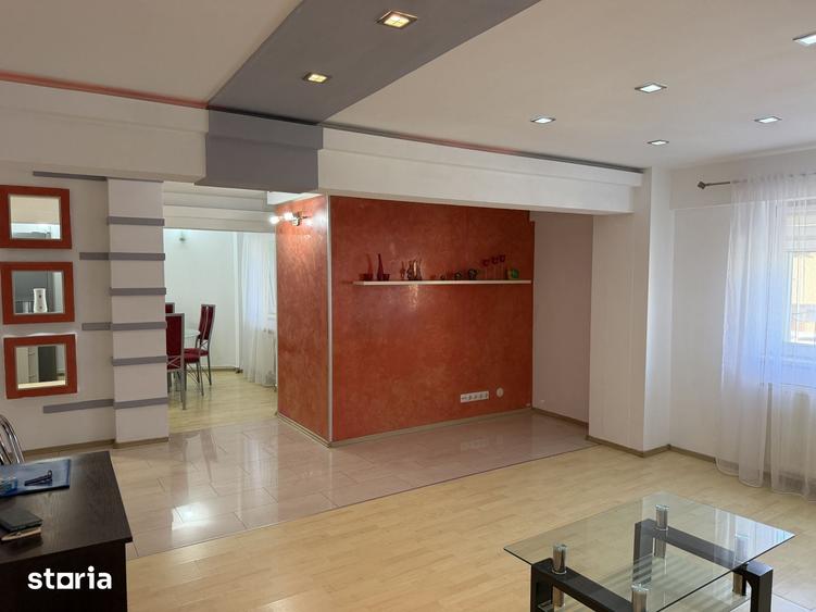 Apartament cu 3 camere în Ultracentral