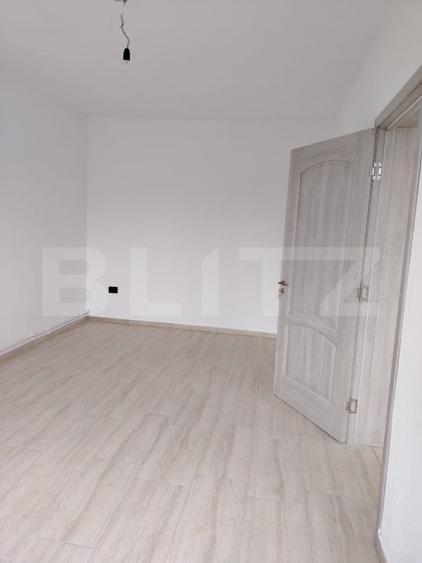 Casă individuală cu 8 camere cu Canalizare în Exterior Nord