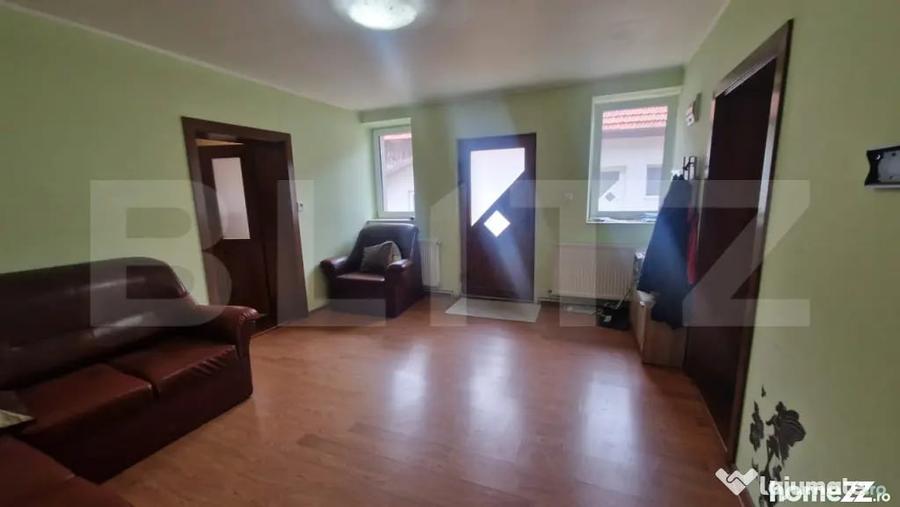Casă cu 5 camere cu Teren 935 Mp în Central
