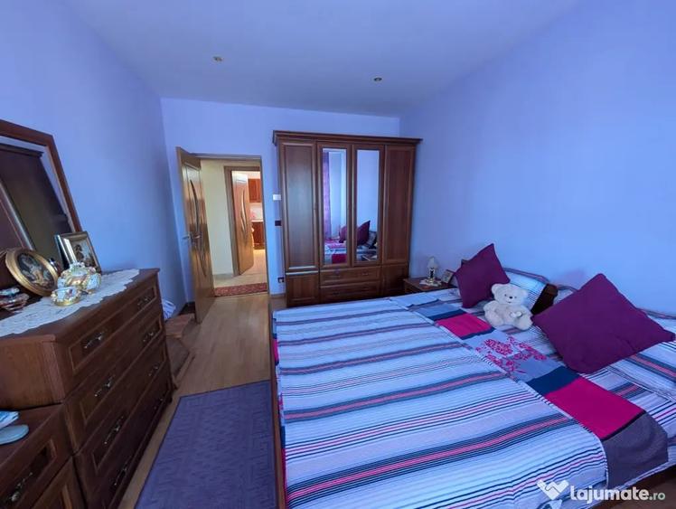 Casă cu 5 camere cu Teren 500 Mp în Lilieci
