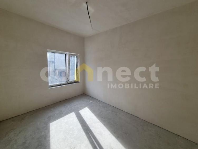 Duplex cu 5 camere cu Canalizare în Iris