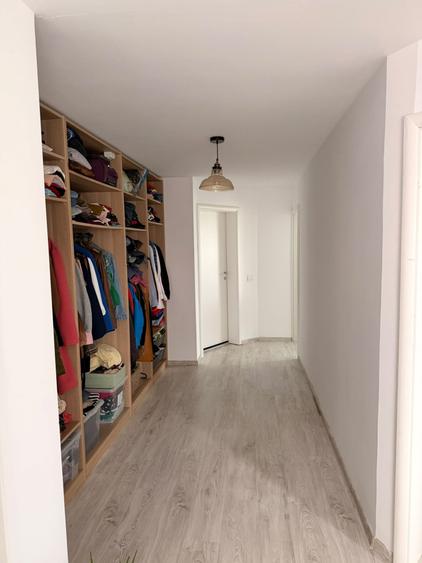 Casă individuală cu 3 camere cu Teren 230 Mp în Odăi