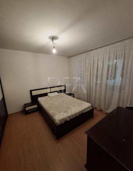 Apartament cu 3 camere decomandat, mobilat în Drumul Taberei