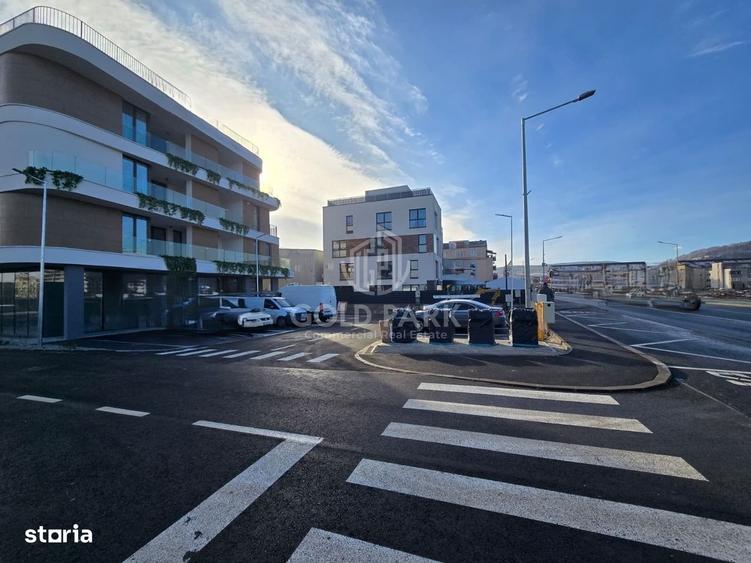 Spațiu comercial, de 150 mp, în Florești