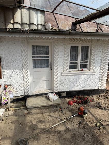 Casă cu 4 camere în Dumbrava