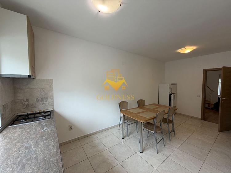 Duplex cu 5 camere cu Canalizare în Andrei Mureșanu