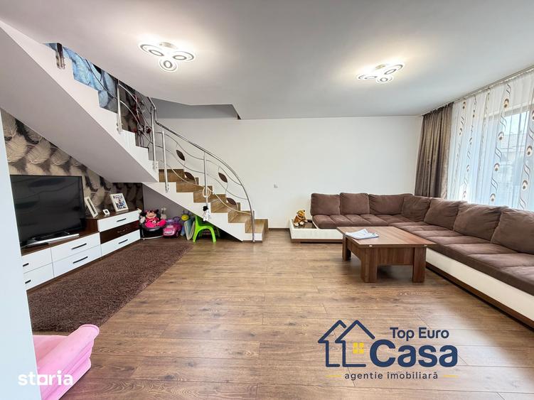 Casă cu 4 camere cu Teren 464 Mp în Central