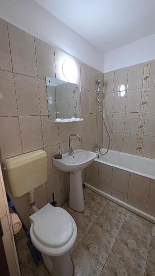 Garsonieră decomandată în Colentina