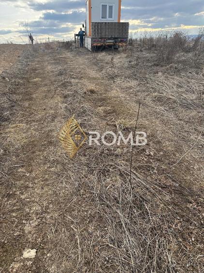 Teren agricol extravilan de 3932 mp, în Râșca
