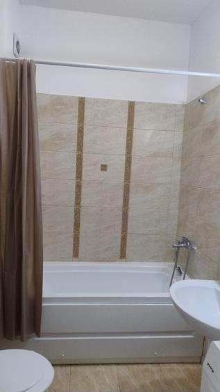 Apartament cu 2 camere semidecomandat în Roșu