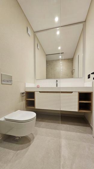Apartament cu 3 camere decomandat, mobilat în Brașovul Vechi