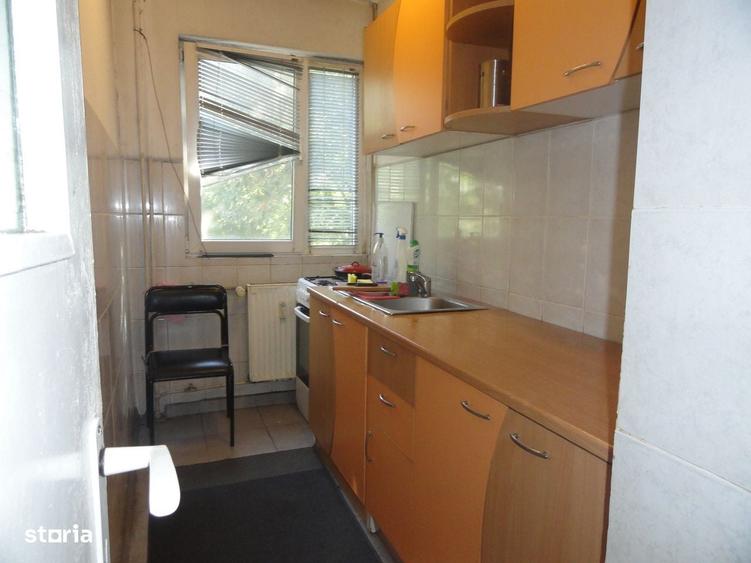 Apartament 3 camere etaj 2 Vlaicu, 63 mp, aproape de statia de tramvai - 1