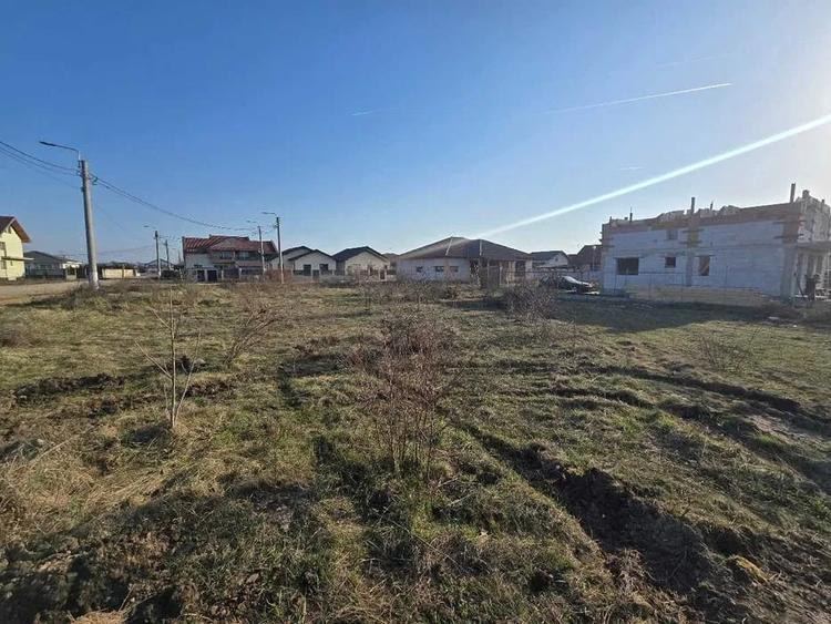 Teren Construcții de 450 mp, în Periferie