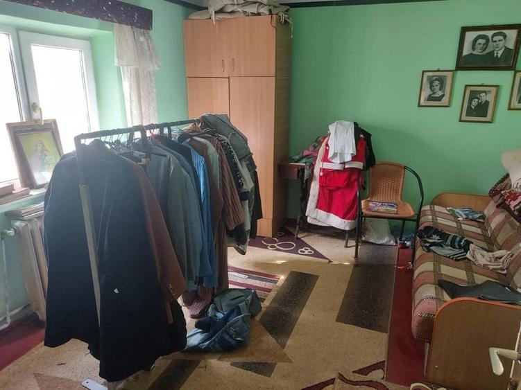 Casă individuală cu 7 camere cu Teren 777 Mp în Sud