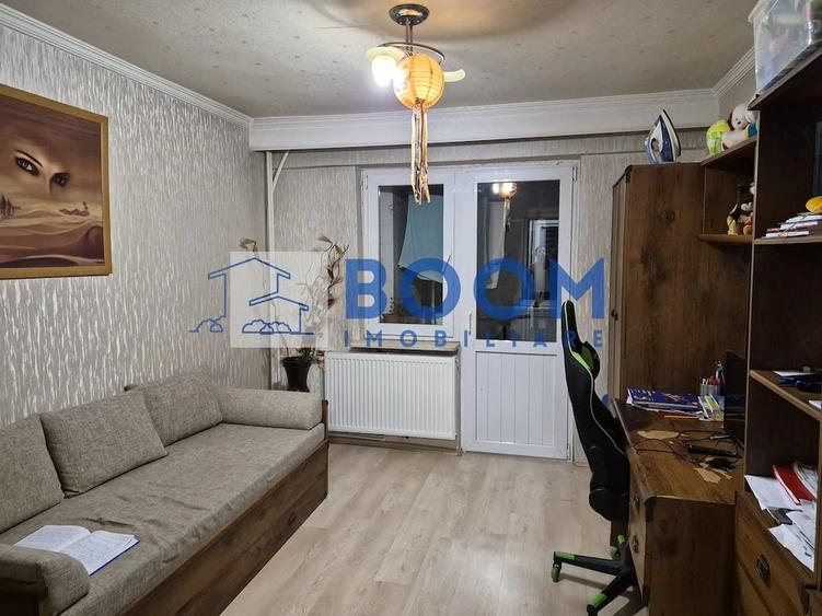 Apartament cu 3 camere în Căzănești (Râmnicu Vâlcea)
