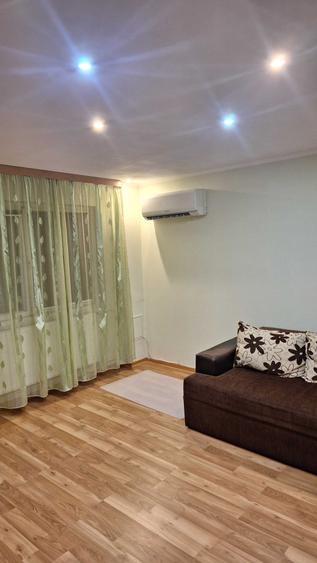 Apartament cu 2 camere decomandat în Păcii