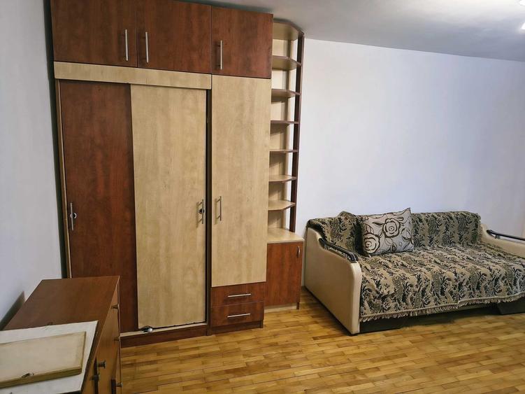 Apartament cu 2 camere decomandat în Dosu Bricii