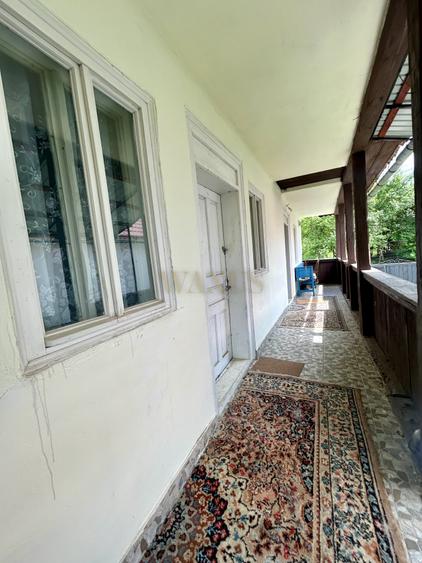 Casă individuală cu 3 camere cu Teren 1900 Mp în Mănăstireni