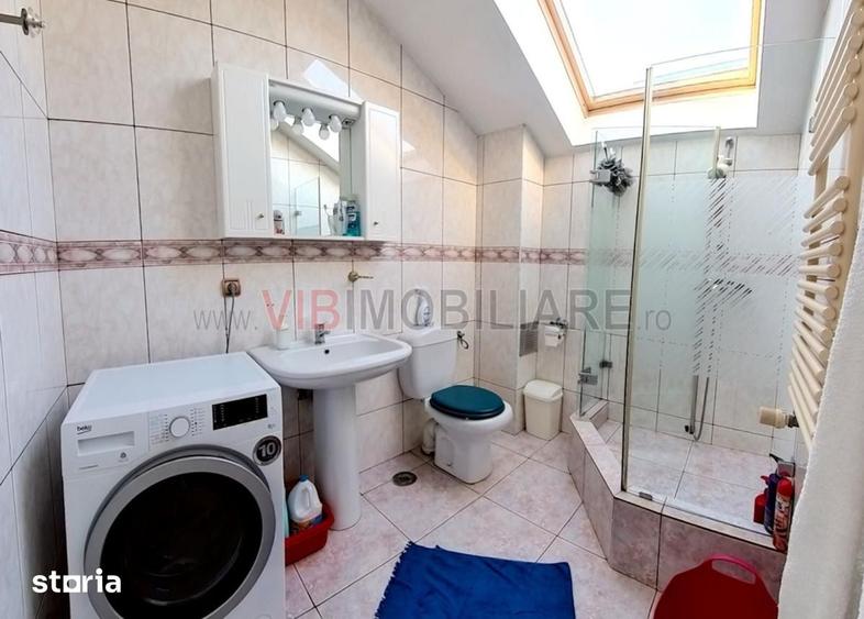 Casă cu 5 camere cu Piscina în Dămăroaia